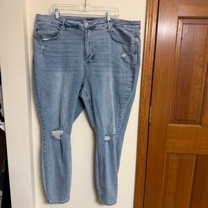 Judy Blue Light Blue Distressed Skinny Jeans